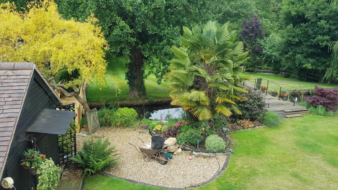 Riverside Lodge Pied A Terre Fordingbridge Εξωτερικό φωτογραφία